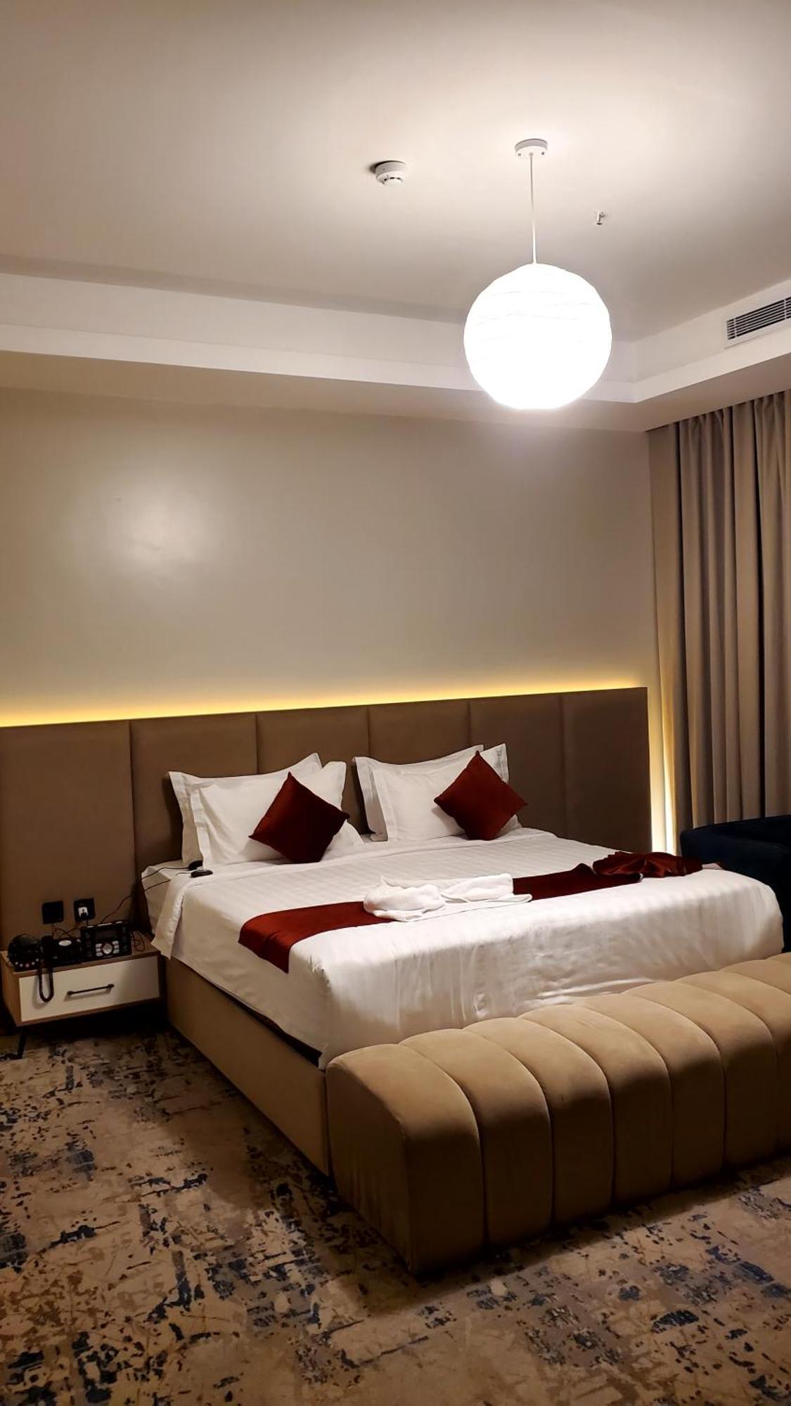 Golden New Quraish Jeddah Hotel ภายนอก รูปภาพ